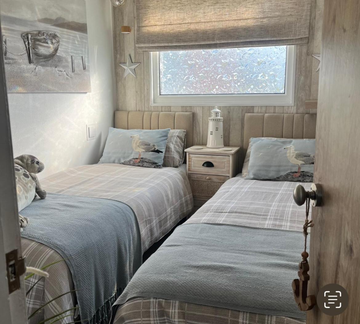 Coastal Lodge, Cherry Park, Chapel St Leonards - Nr Chalet